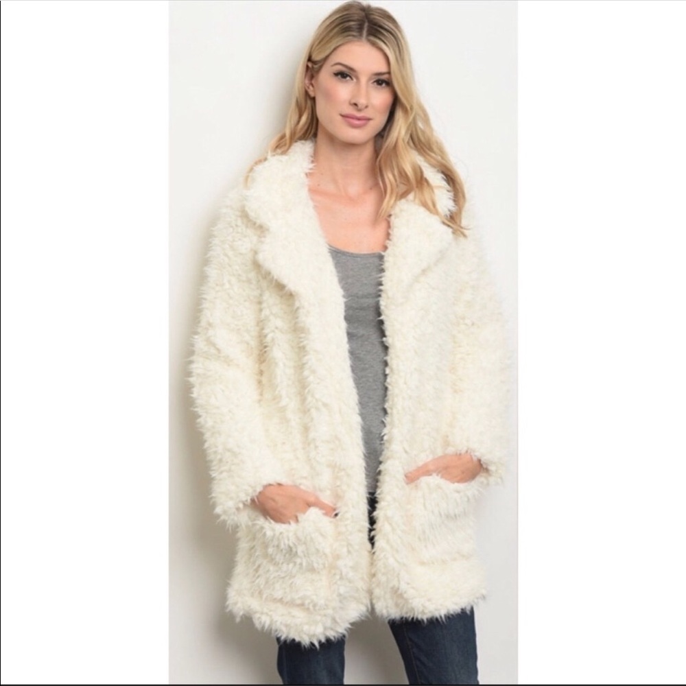 Shaggy teddy bear coat! It’s here! 😍boutique item - Picture 3 of 16